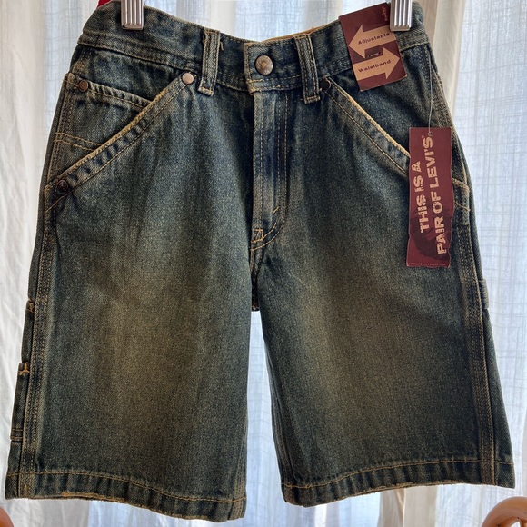 Boys Size 6 Levi’s shorts NEW - Picture 1 of 3